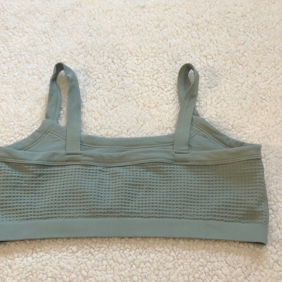 Garage Waffle Top - Picture 2 of 3